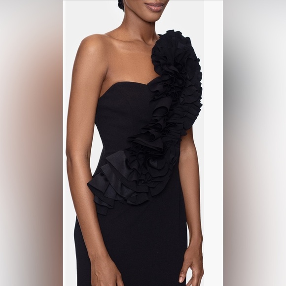 Betsy & Adam One Shoulder Black 3D Ruffle Evening Gown Formal Dress Size 4 - Picture 3 of 4